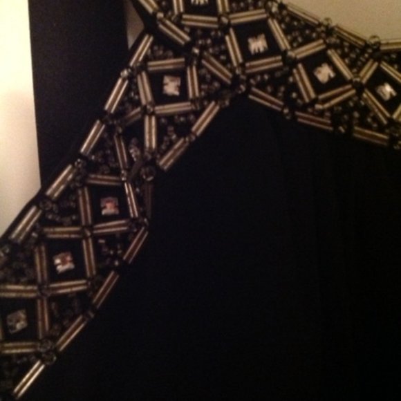 BLACK COCKTAIL DRESS WITH BEADED BODICE STRAPS - Picture 2 of 4